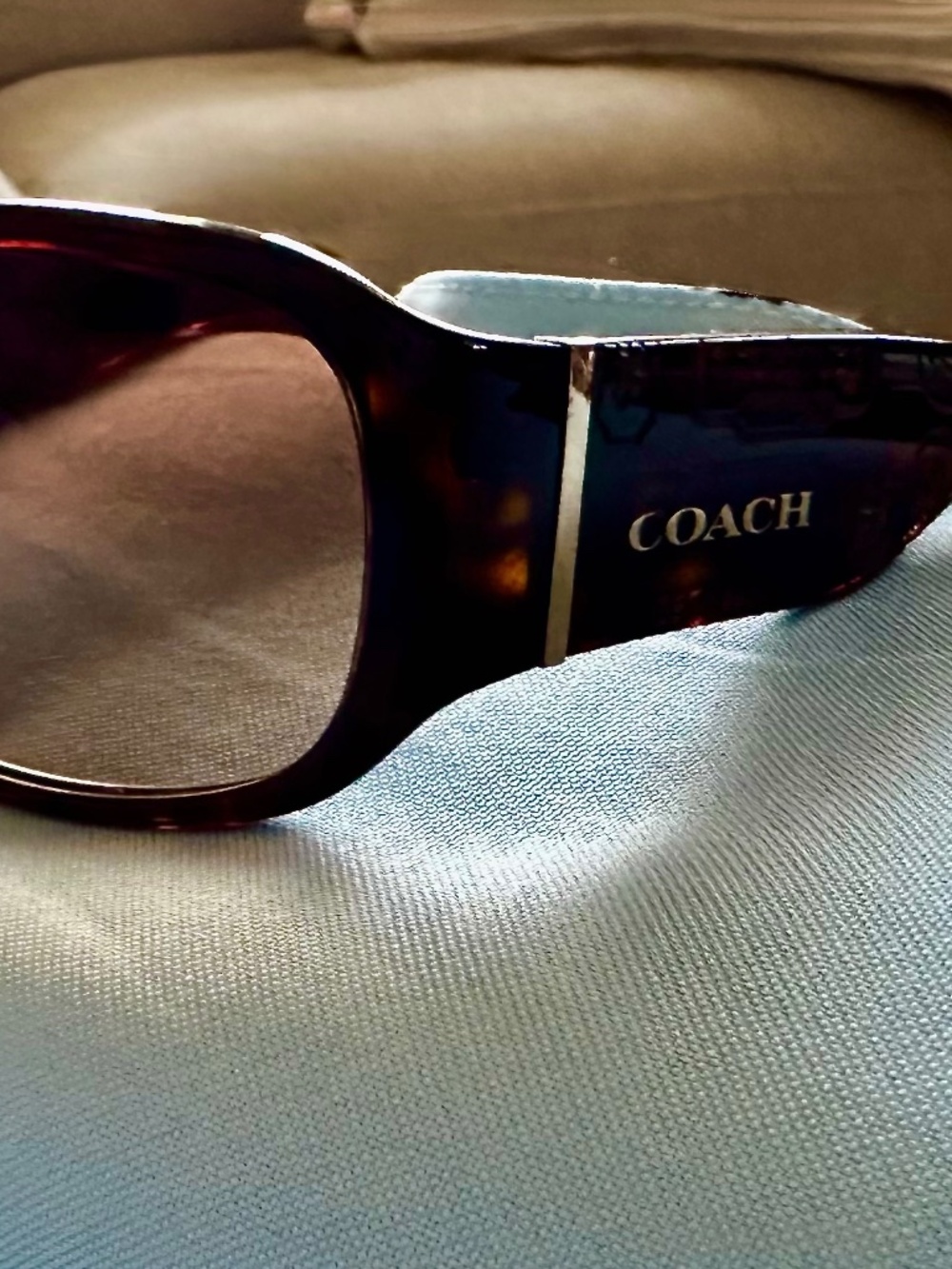 NEW (never worn) "COACH" ROWAN S827 TORTOISE DESIGNER SUNGLASSES